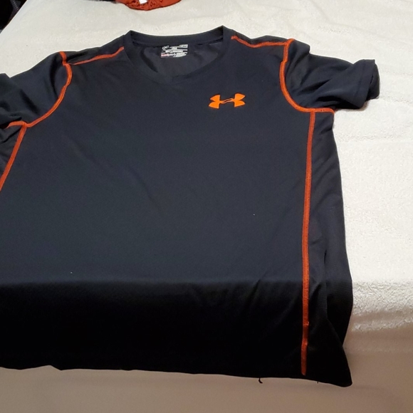 Under Armour Other - Large Under Armour short sleeve black/orange tee